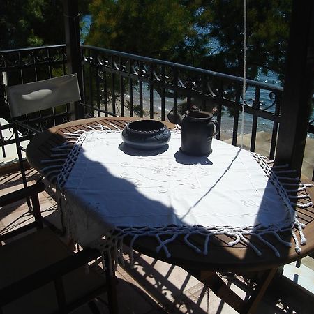 Stelios Seaside House Villa Lefokastro Exterior photo